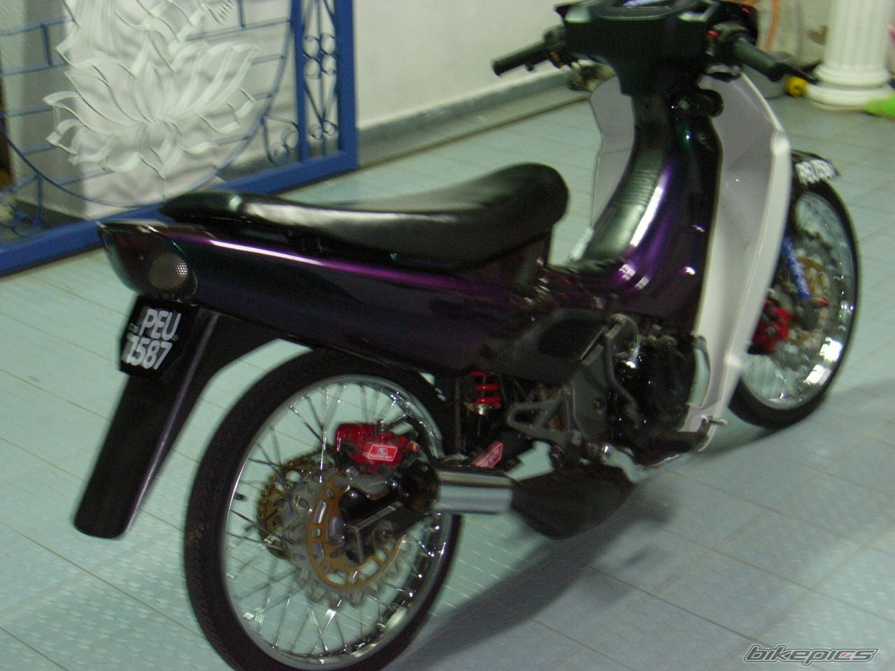 Photo 1599978