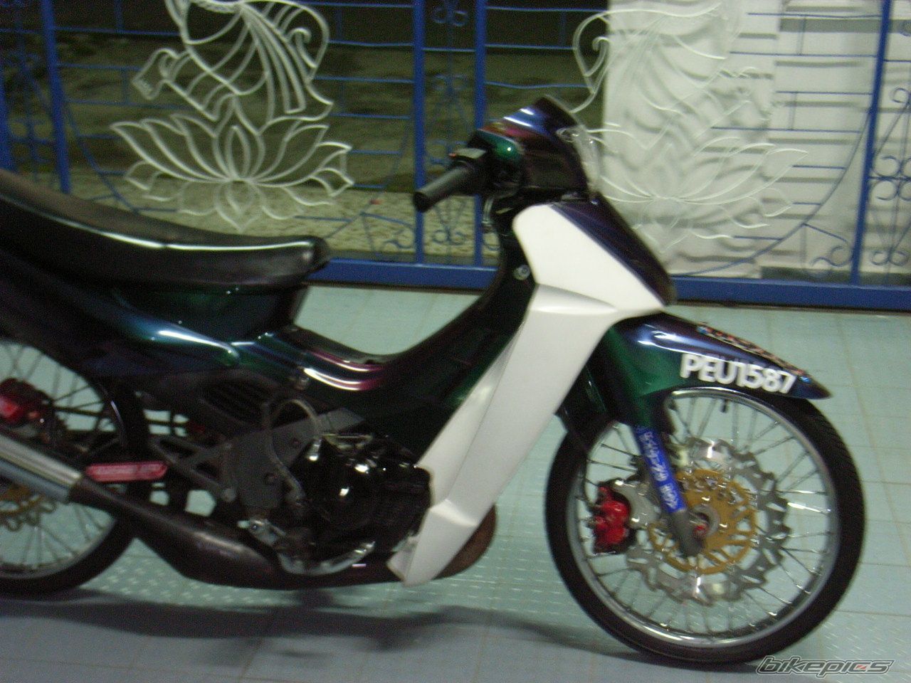 Photo 1599984