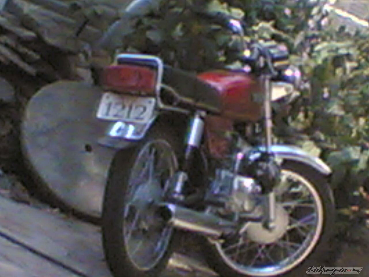 Photo 1600185