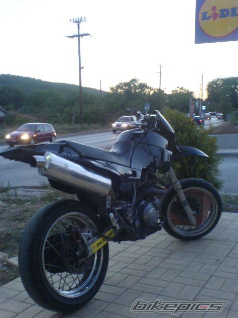 Photo 1600347