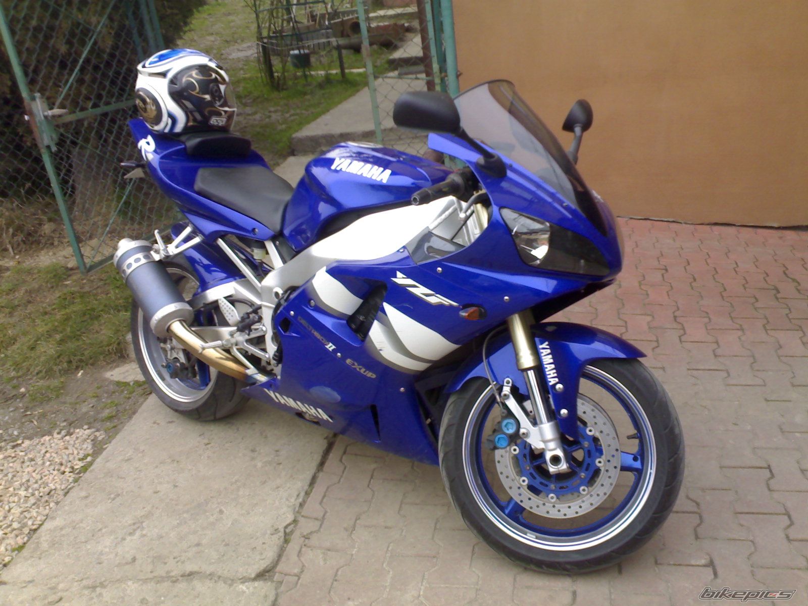 Photo 1600471