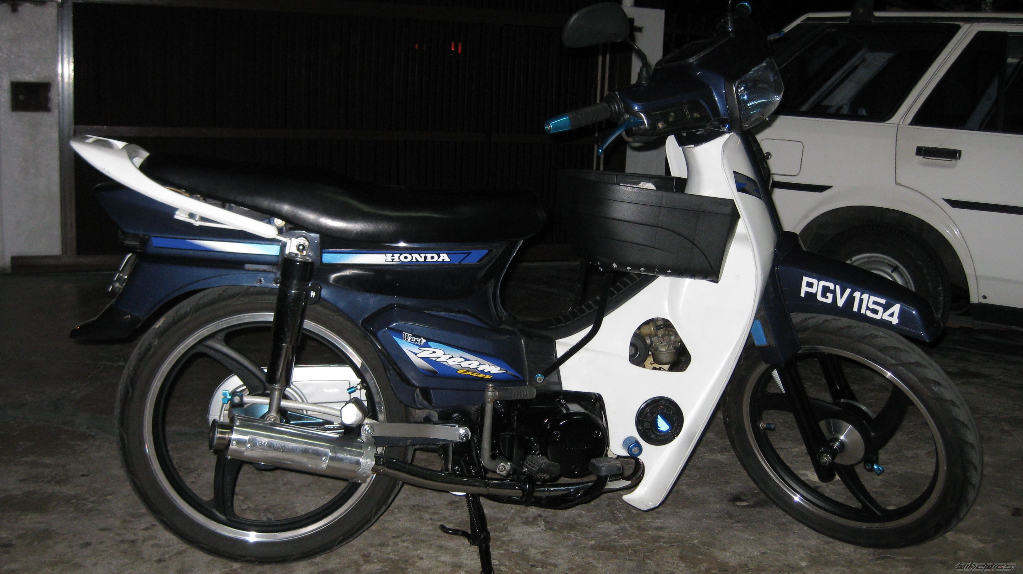 Photo 1600544
