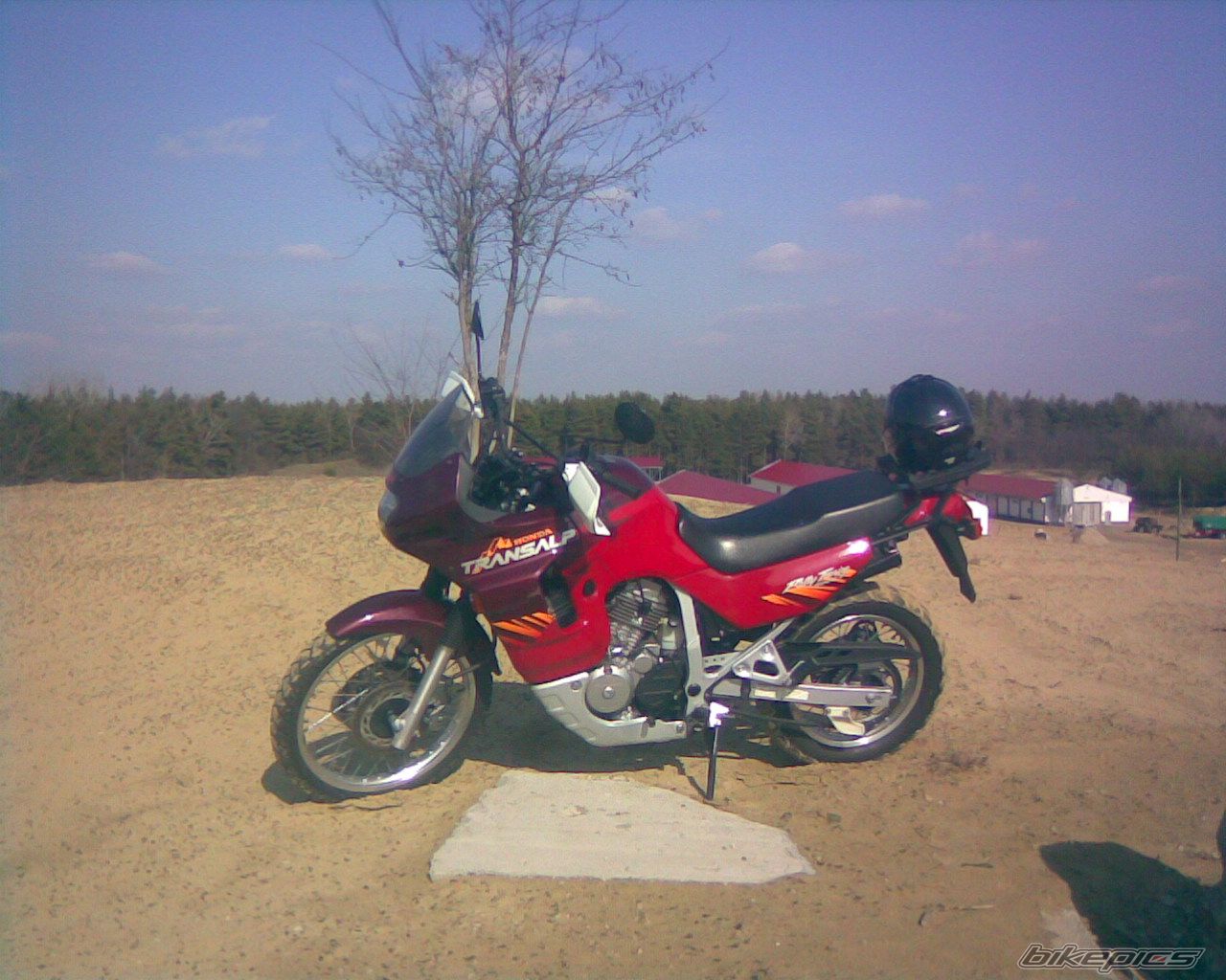 Photo 1600647