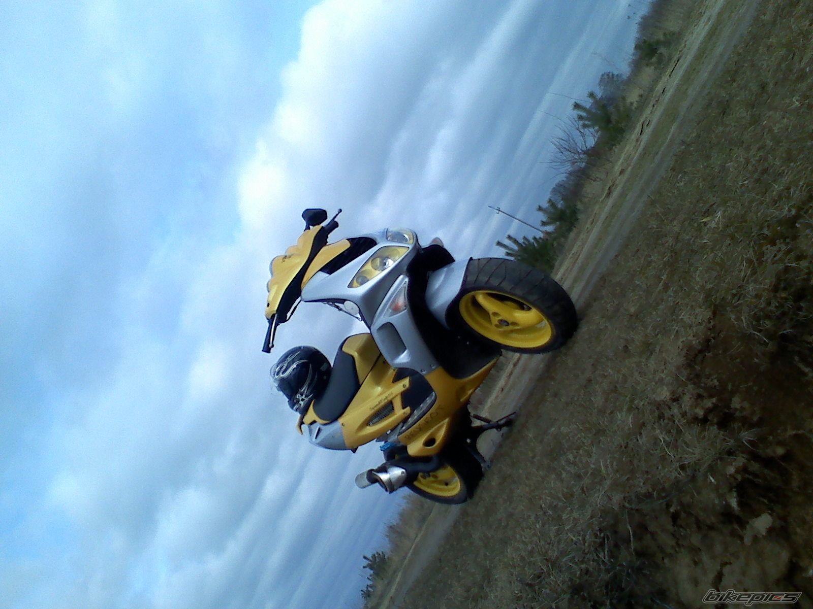 Photo 1601798