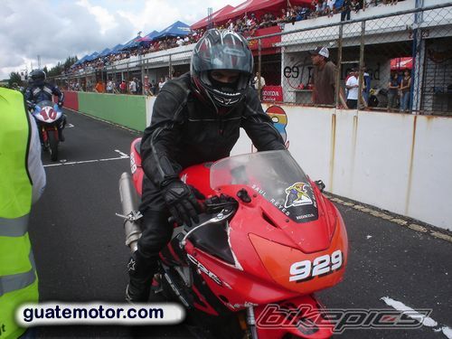 Photo 1602105