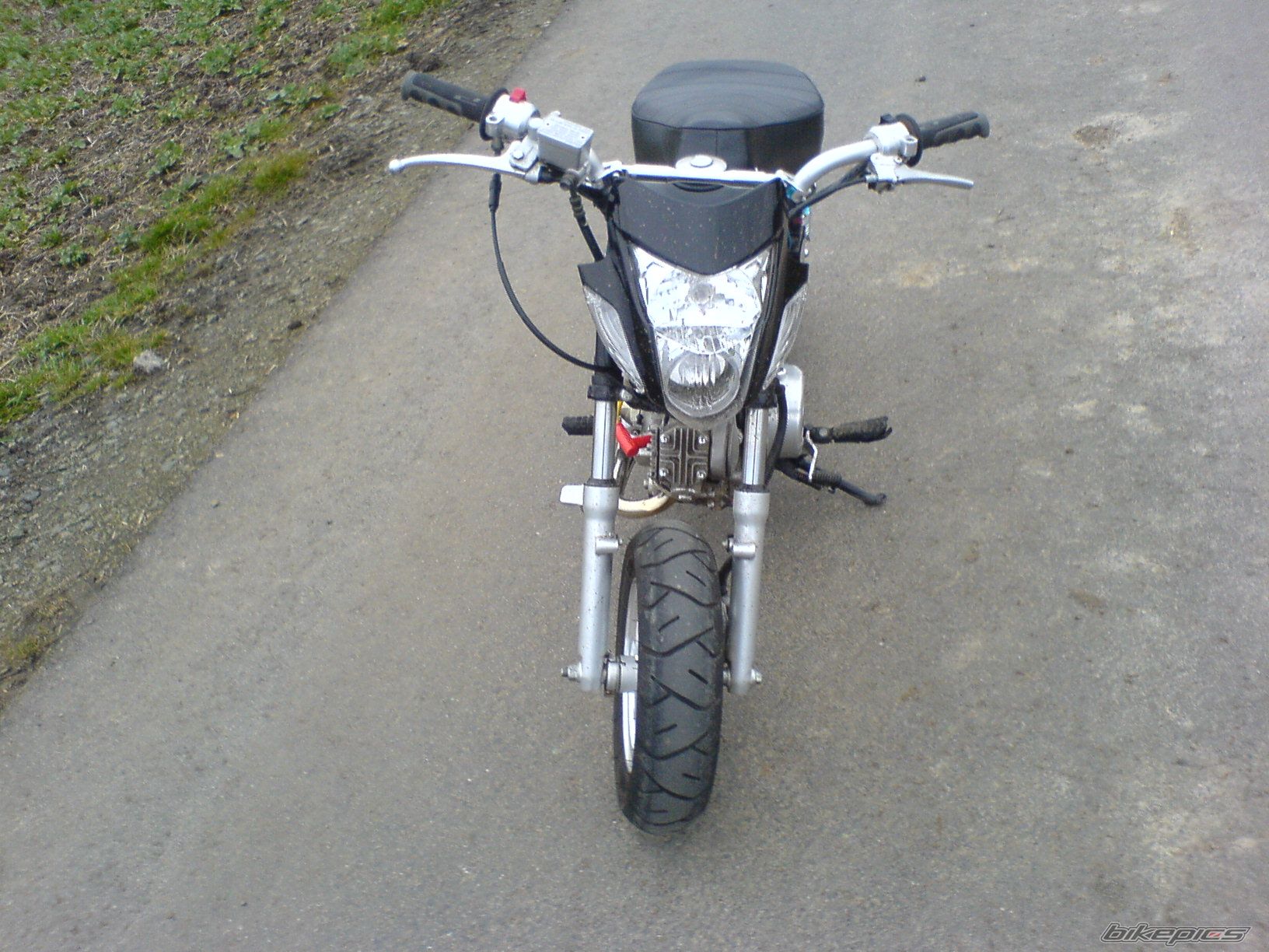 Photo 1602340