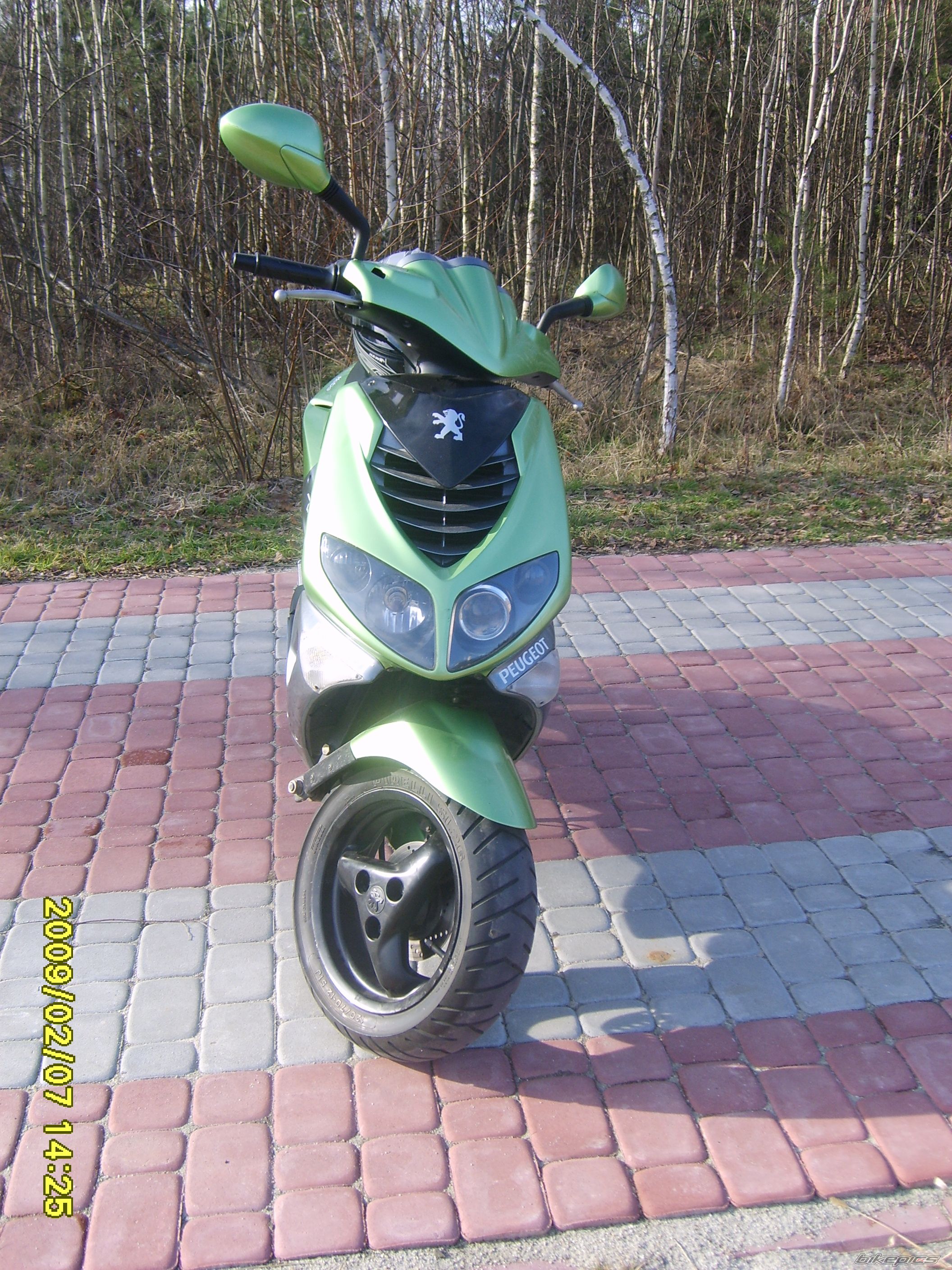 Photo 1602368