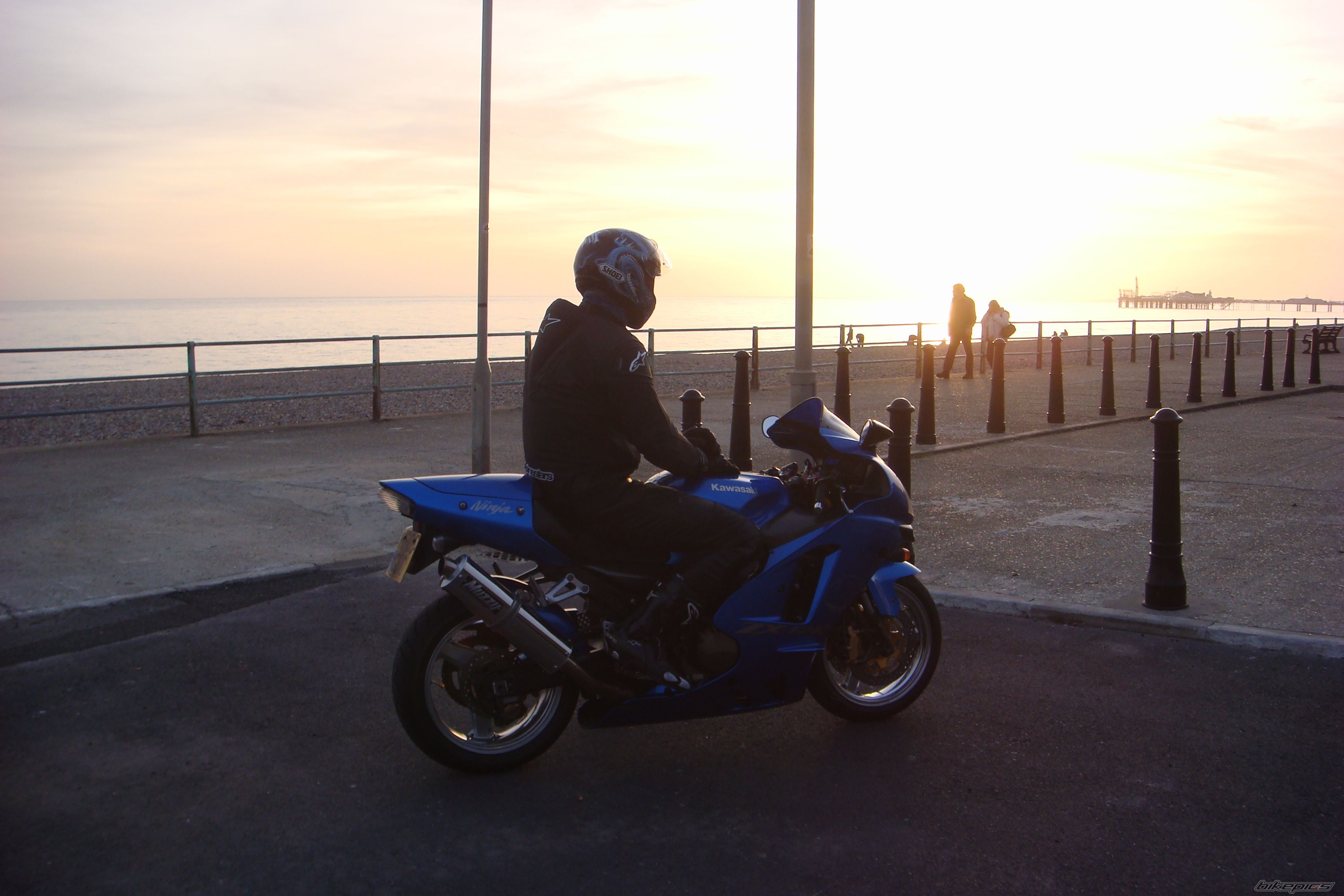 Photo 1602383