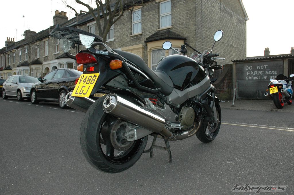 Photo 1602869