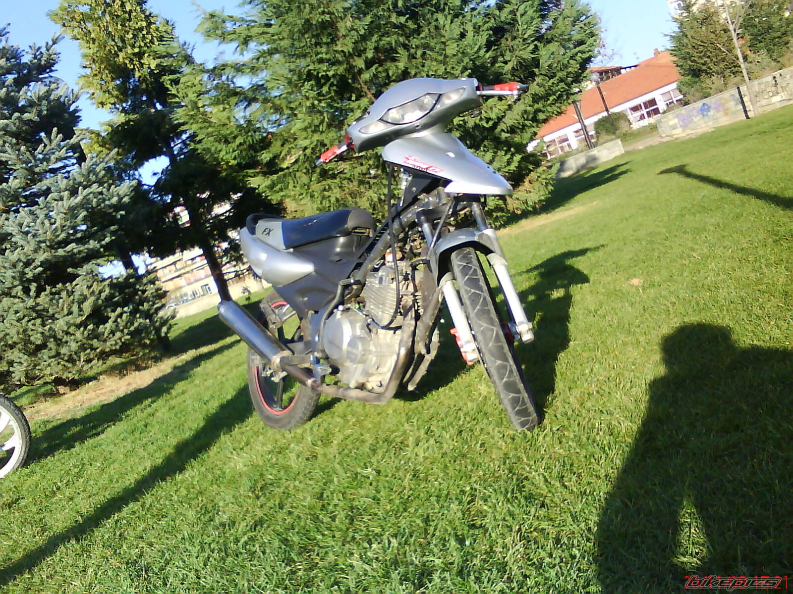Photo 1604365