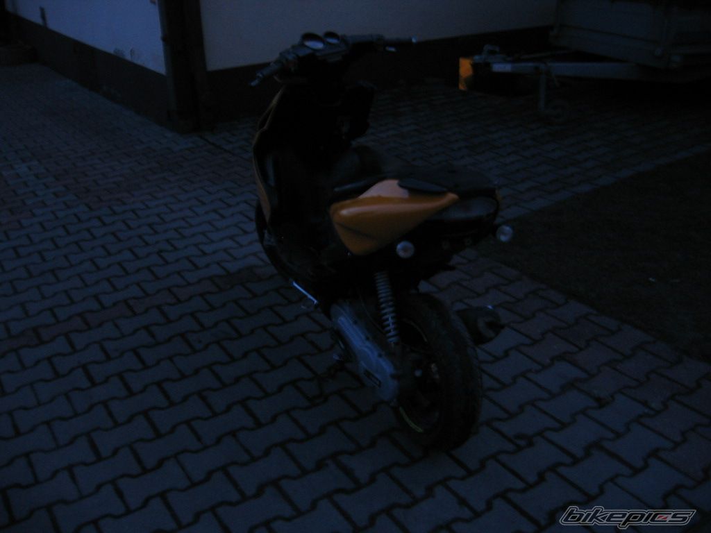 Photo 1604379