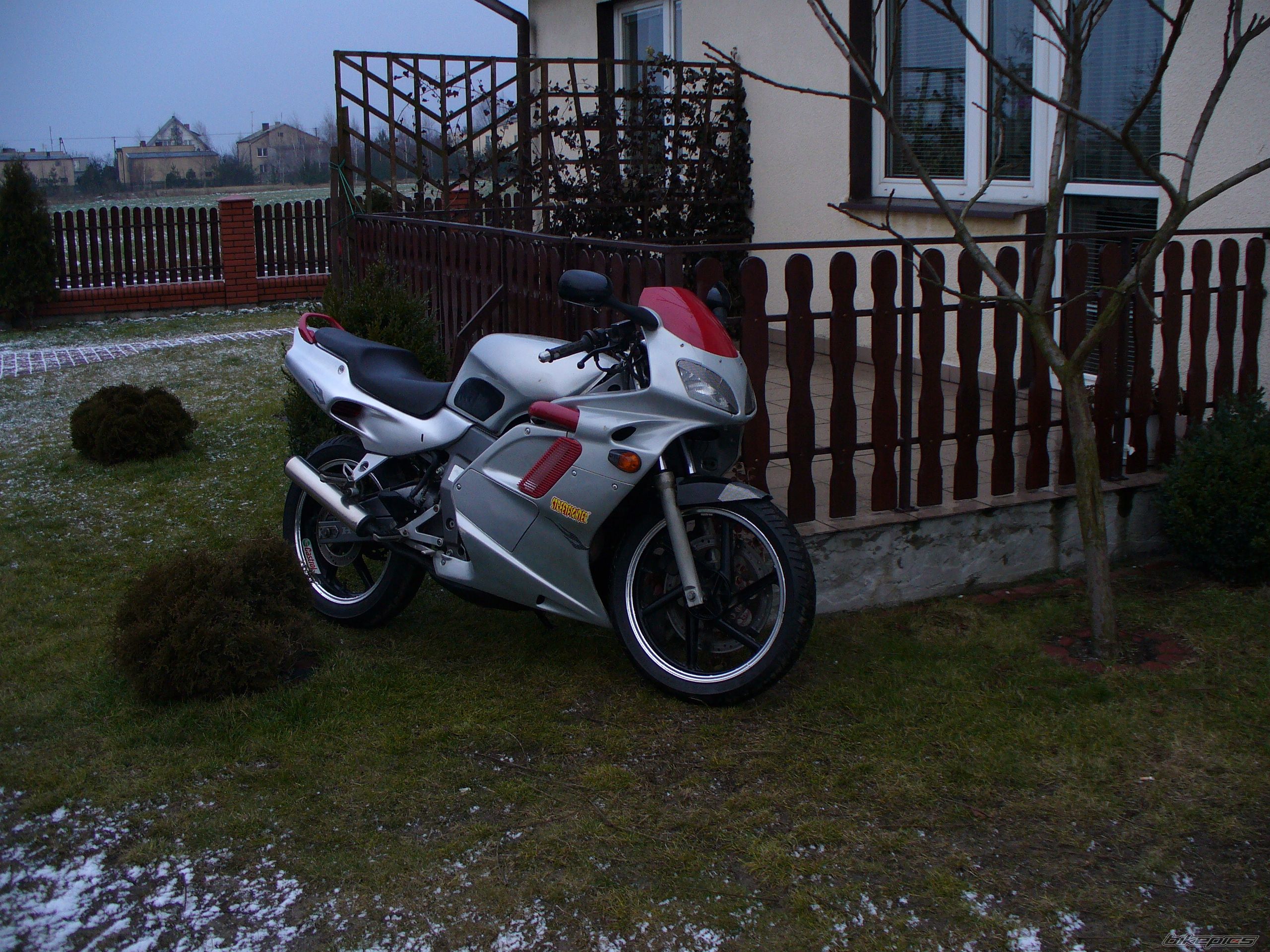 Photo 1604471