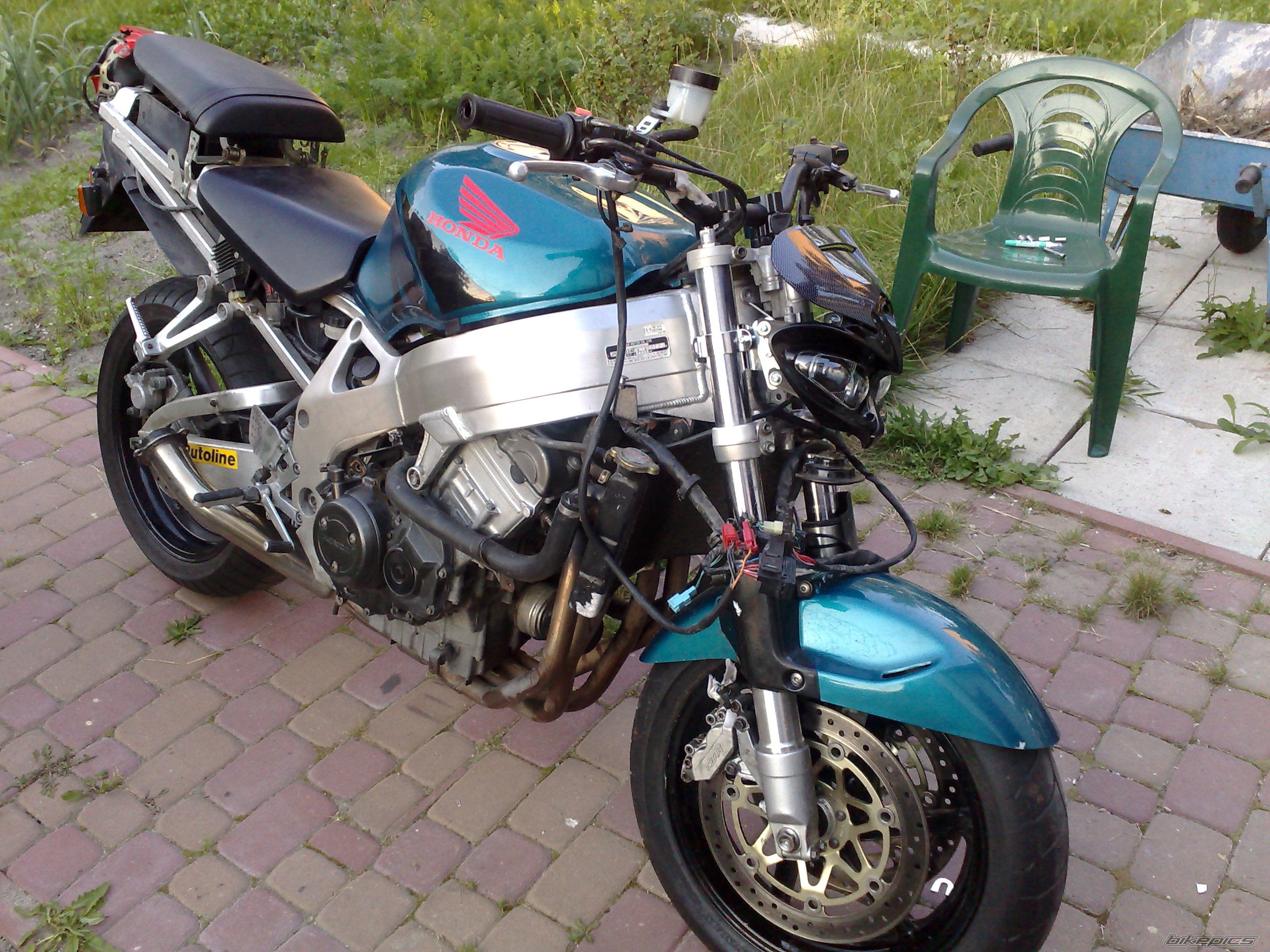 Photo 1604480