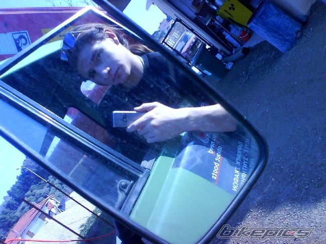 Photo 1604696
