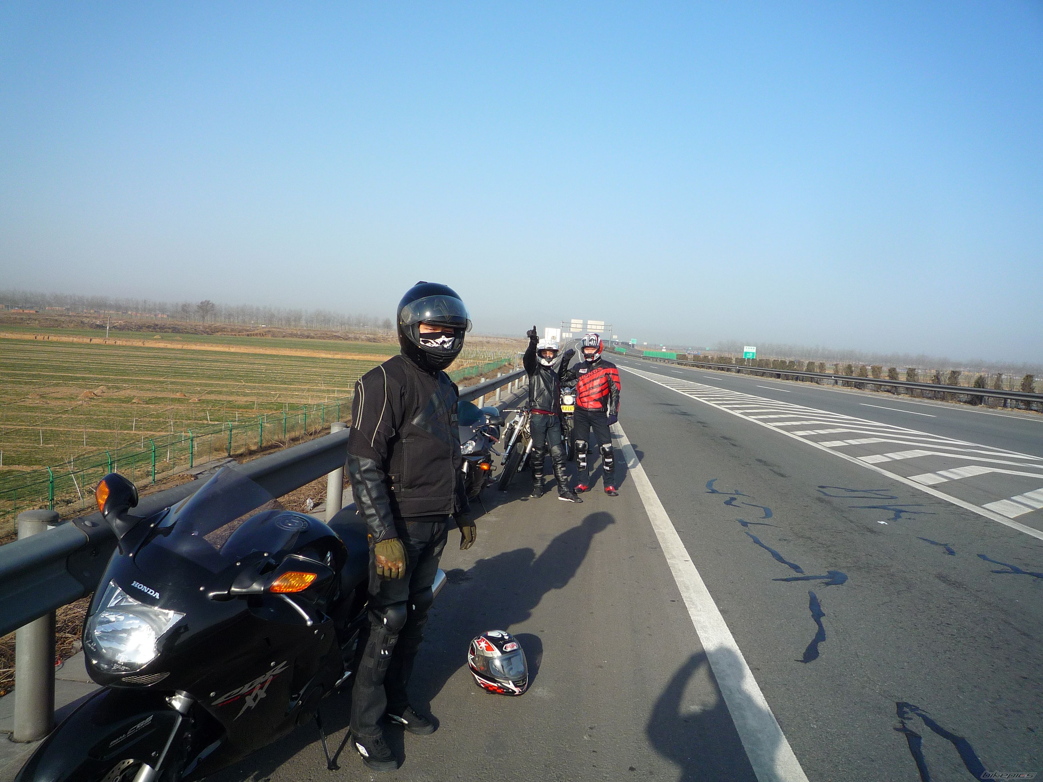 Photo 1604741
