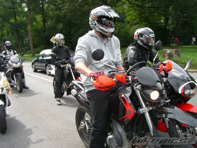 Photo 1605465