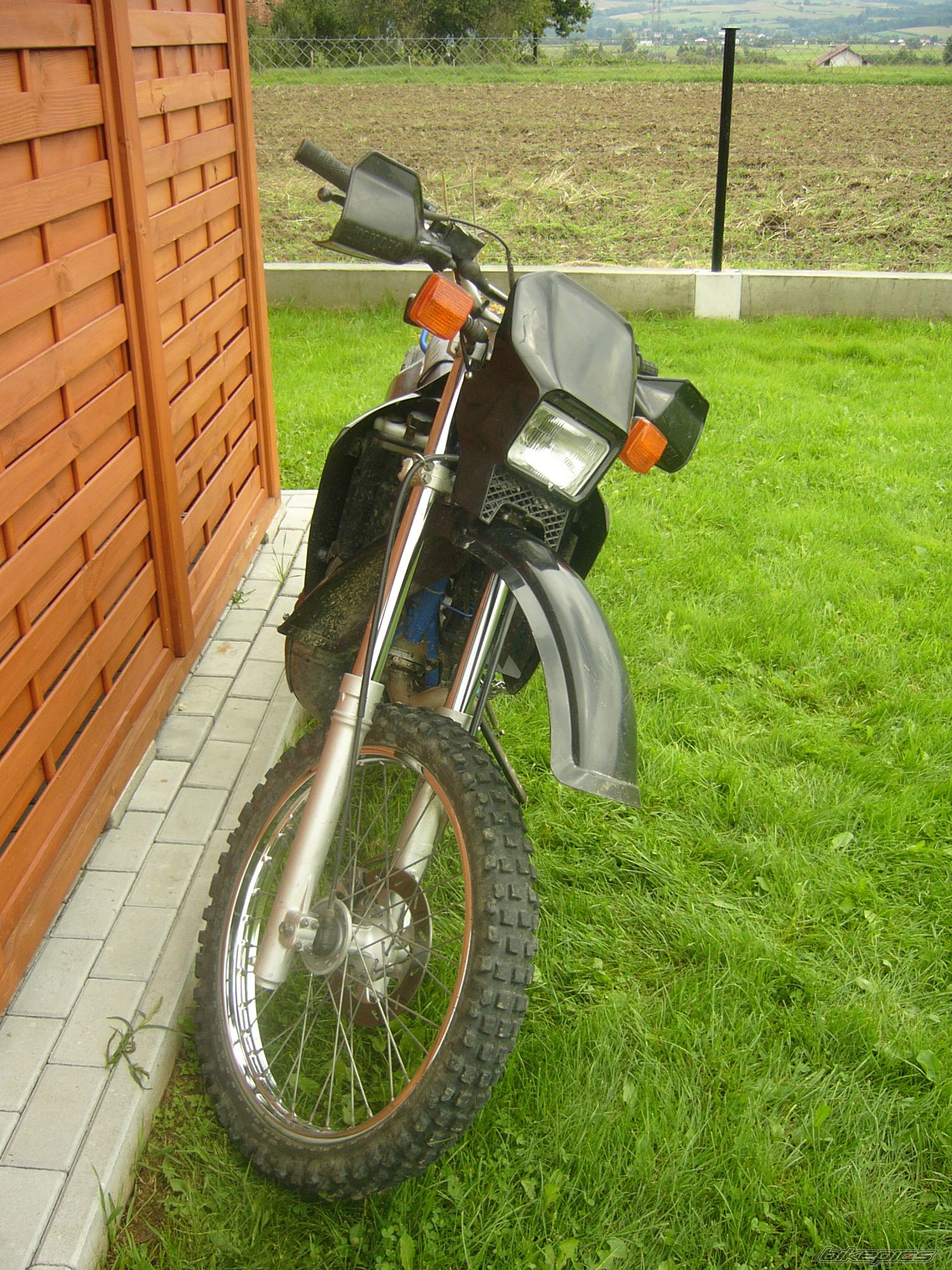 Photo 1605691