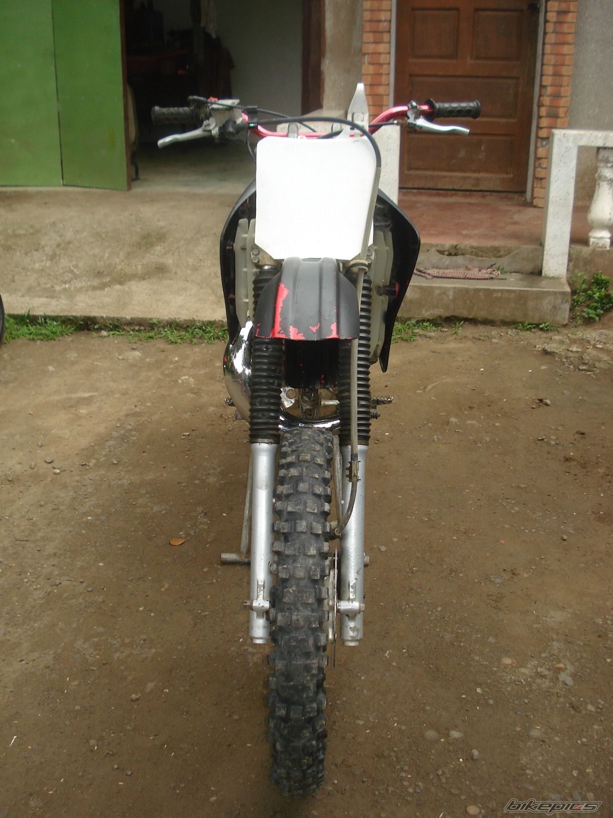 Photo 1605929