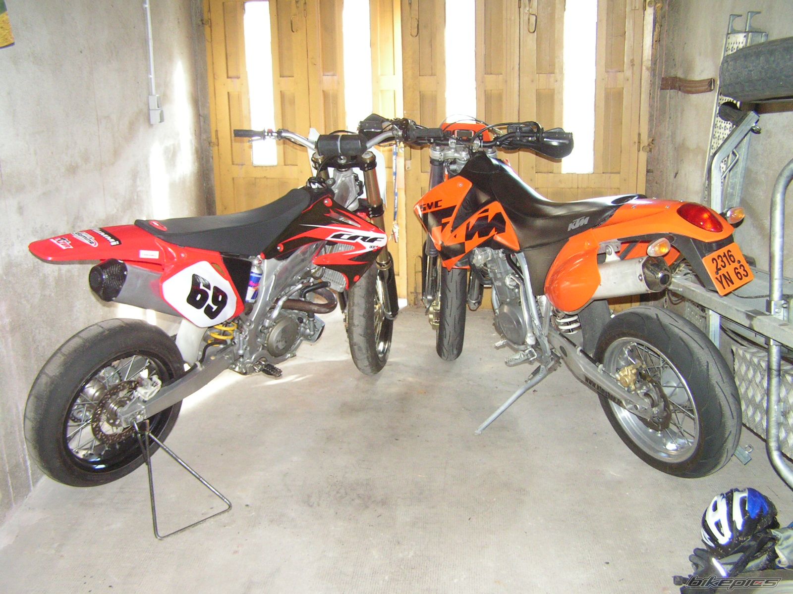 Photo 1606436