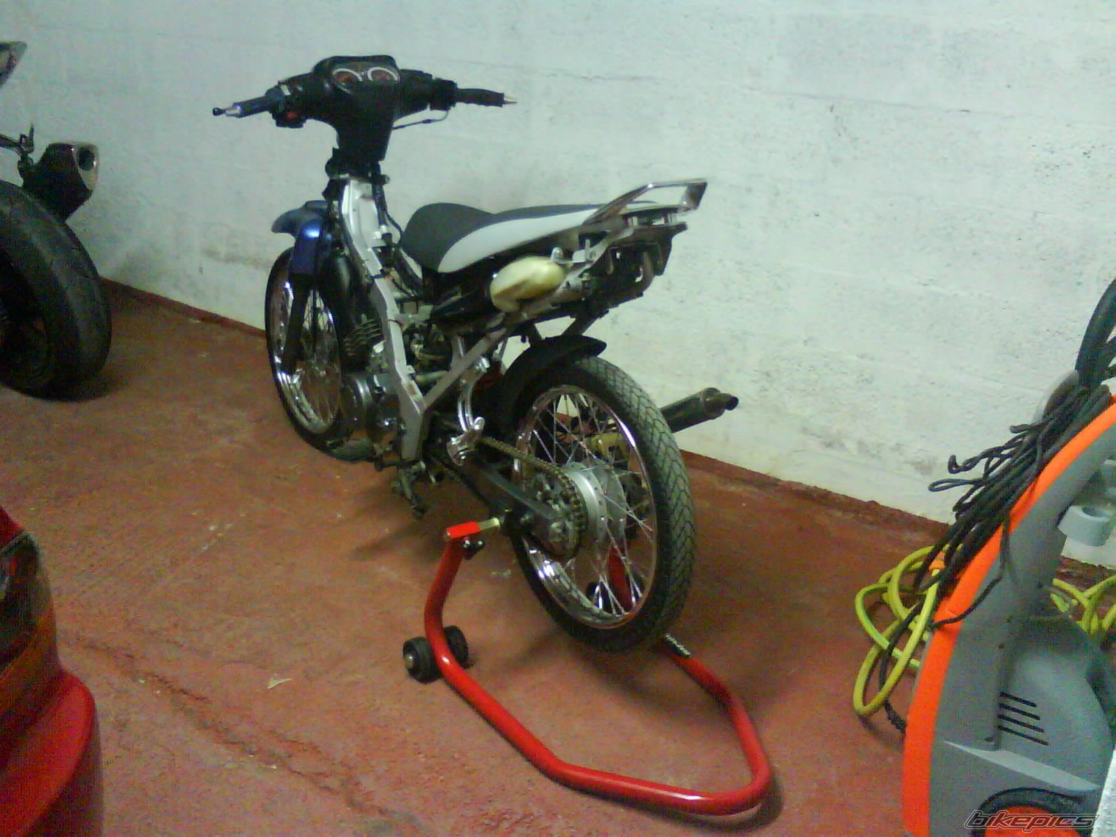 Photo 1606883