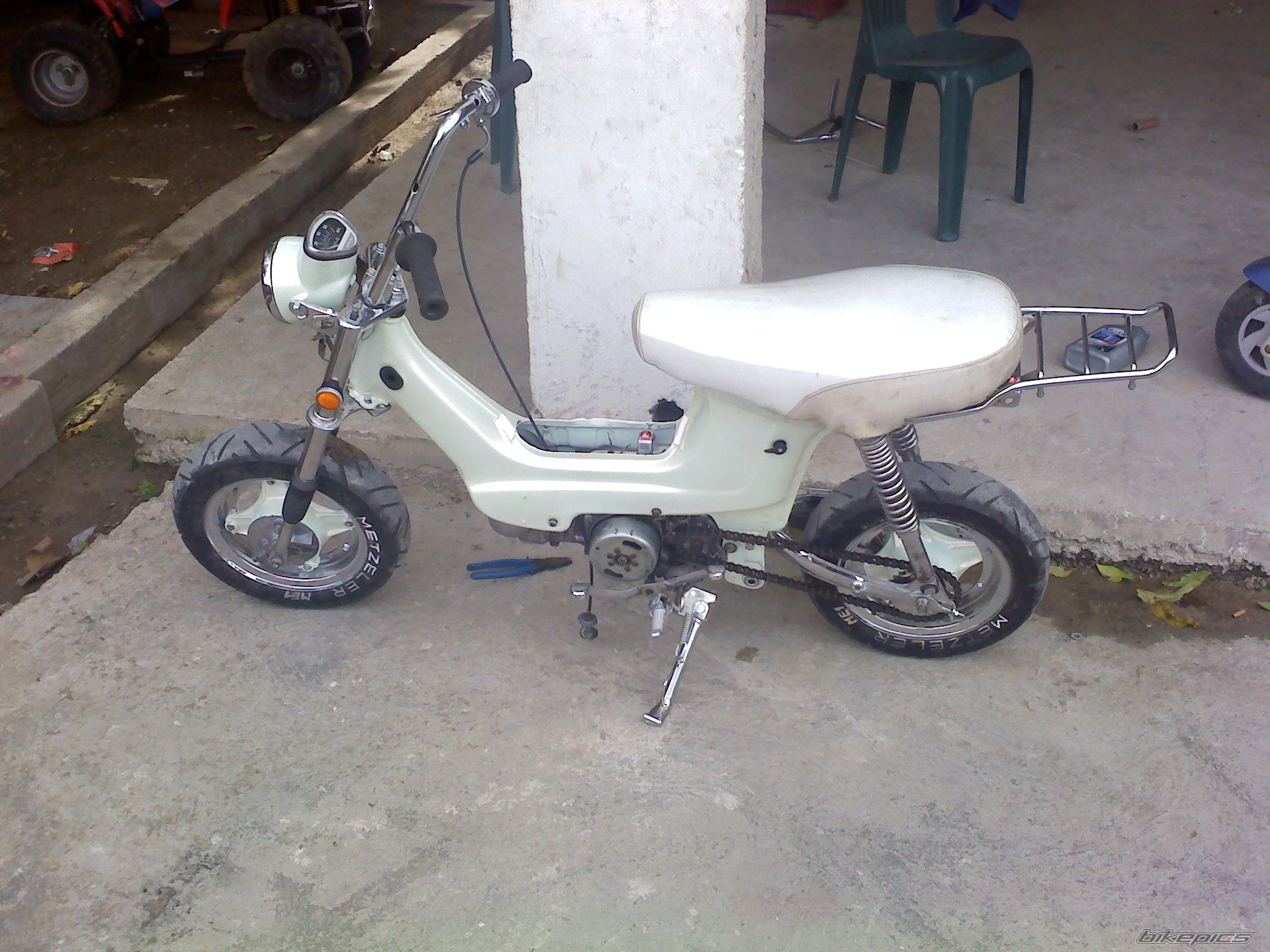 Photo 1606885