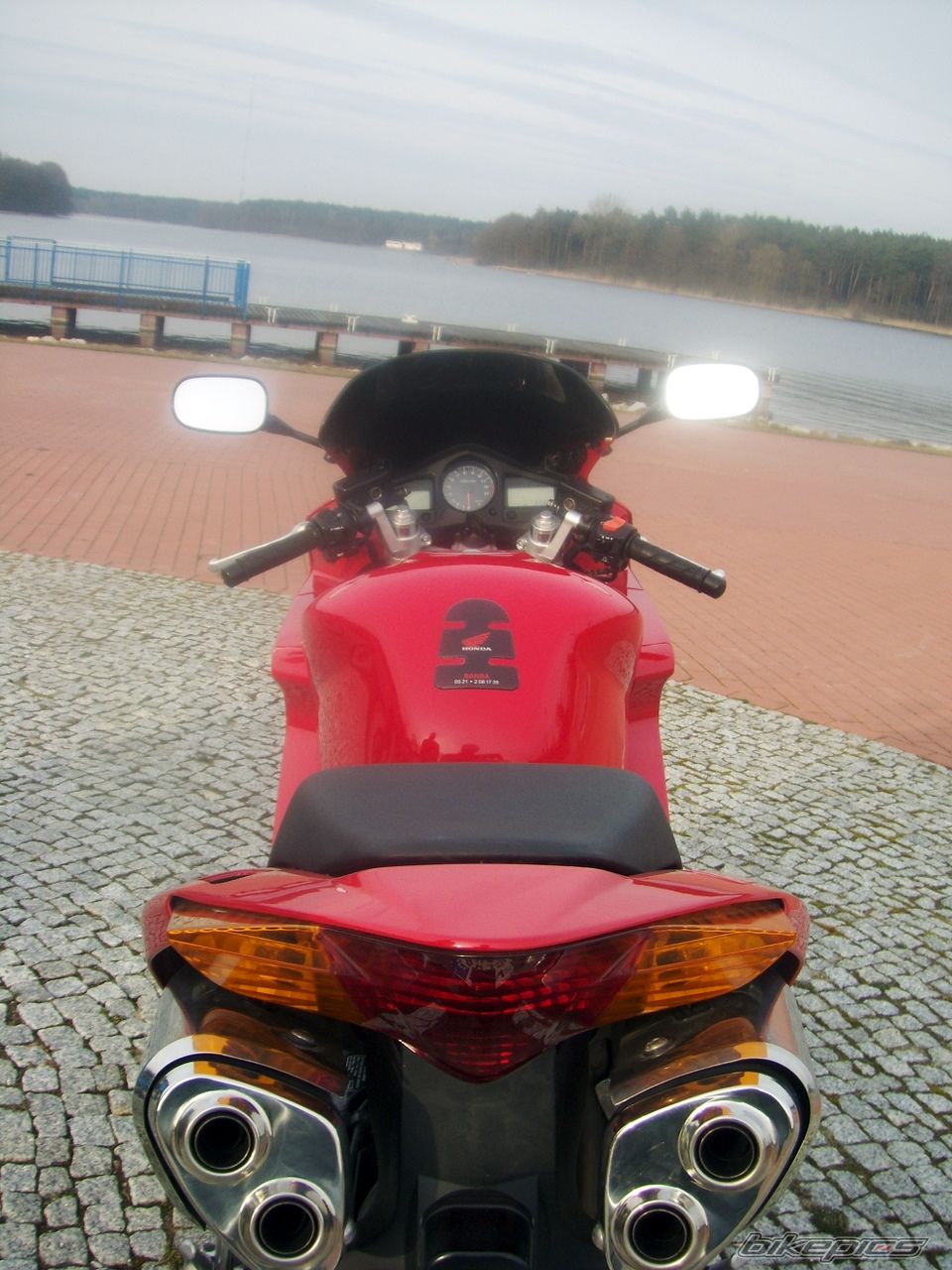Photo 1607309