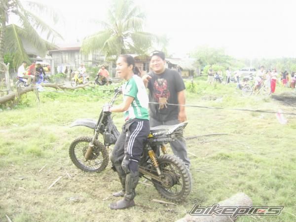 Photo 1607498