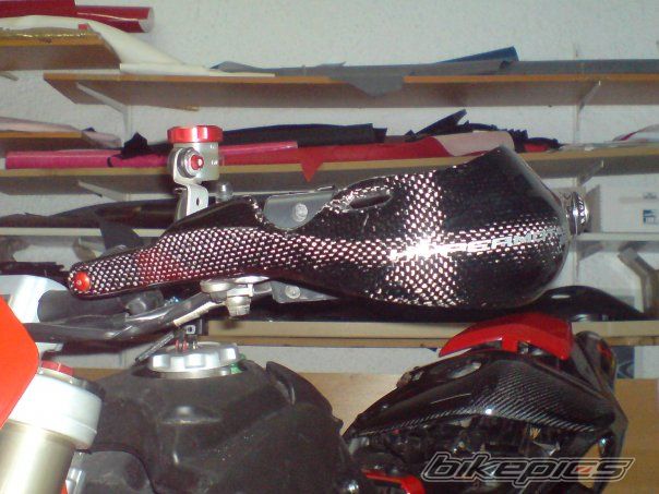 Photo 1607585