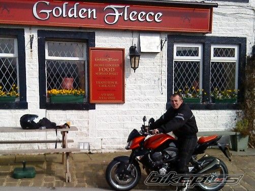 Photo 1607744