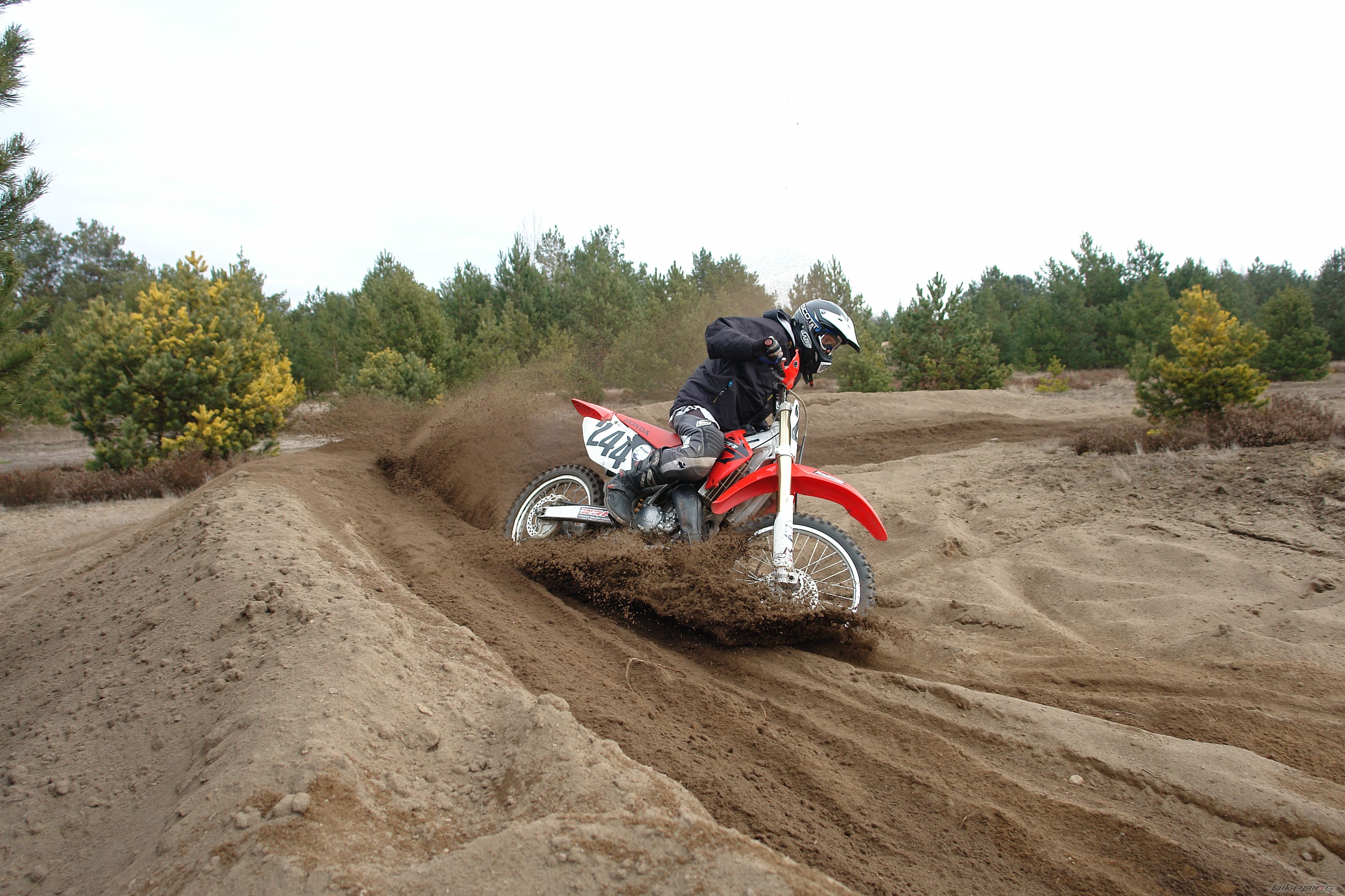 Bike Photo 1607811