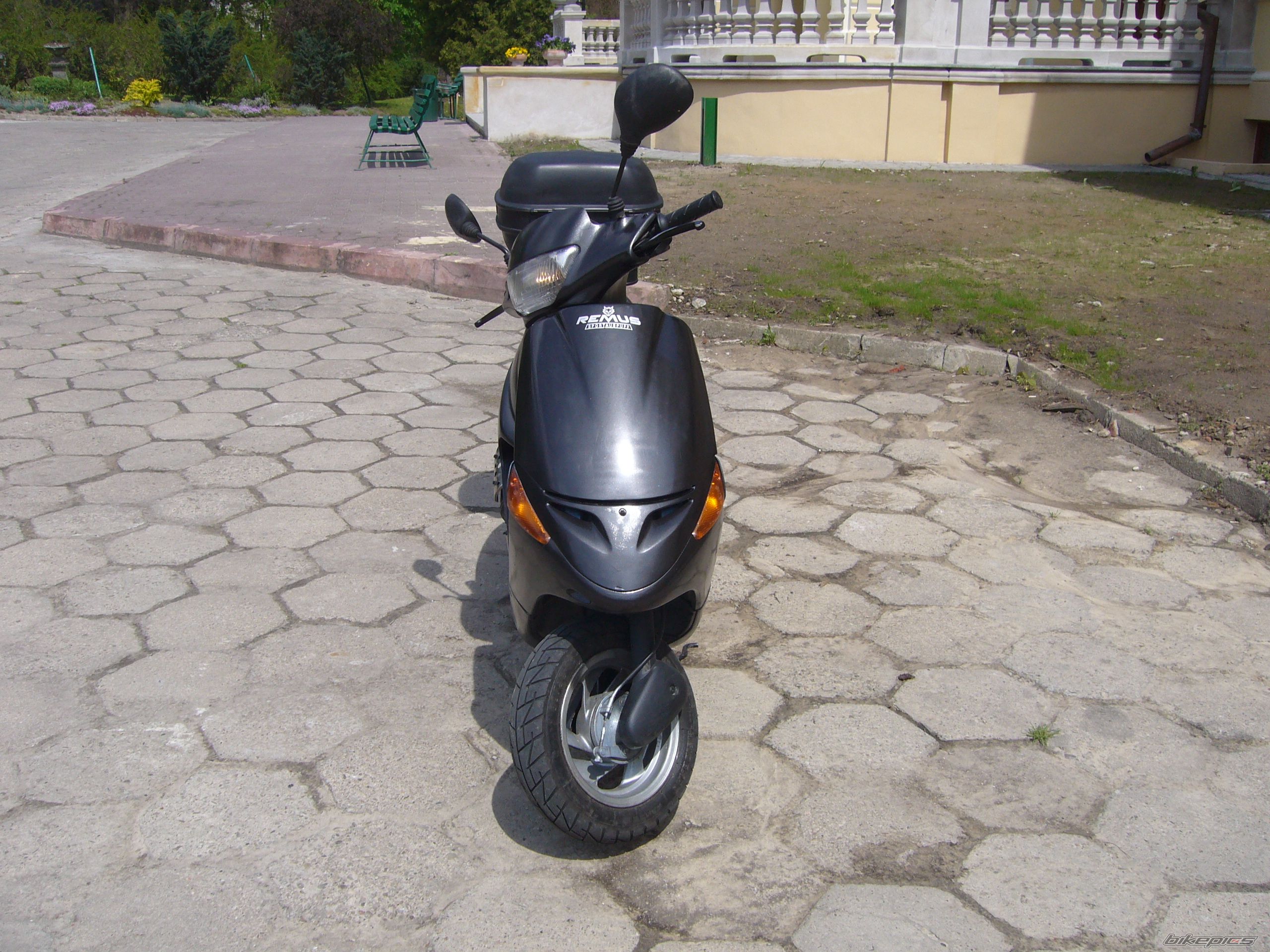 Photo 1607844