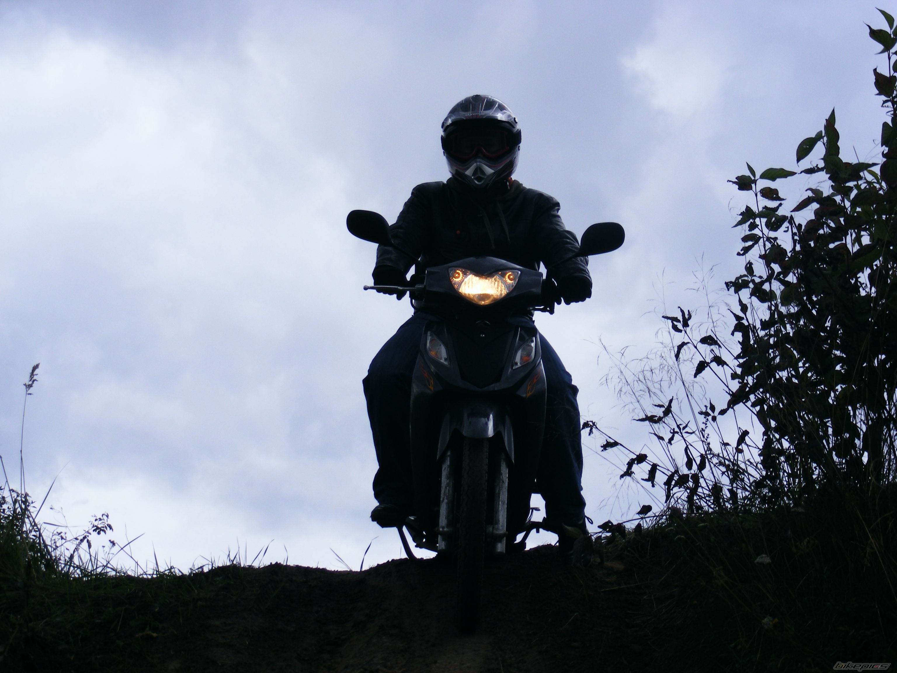 Photo 1607869
