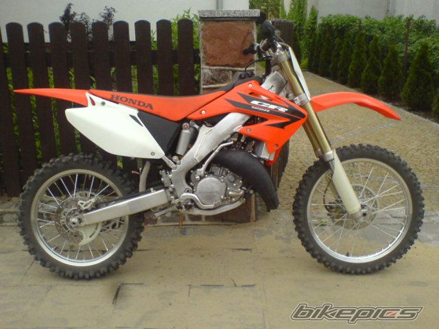 Photo 1607873
