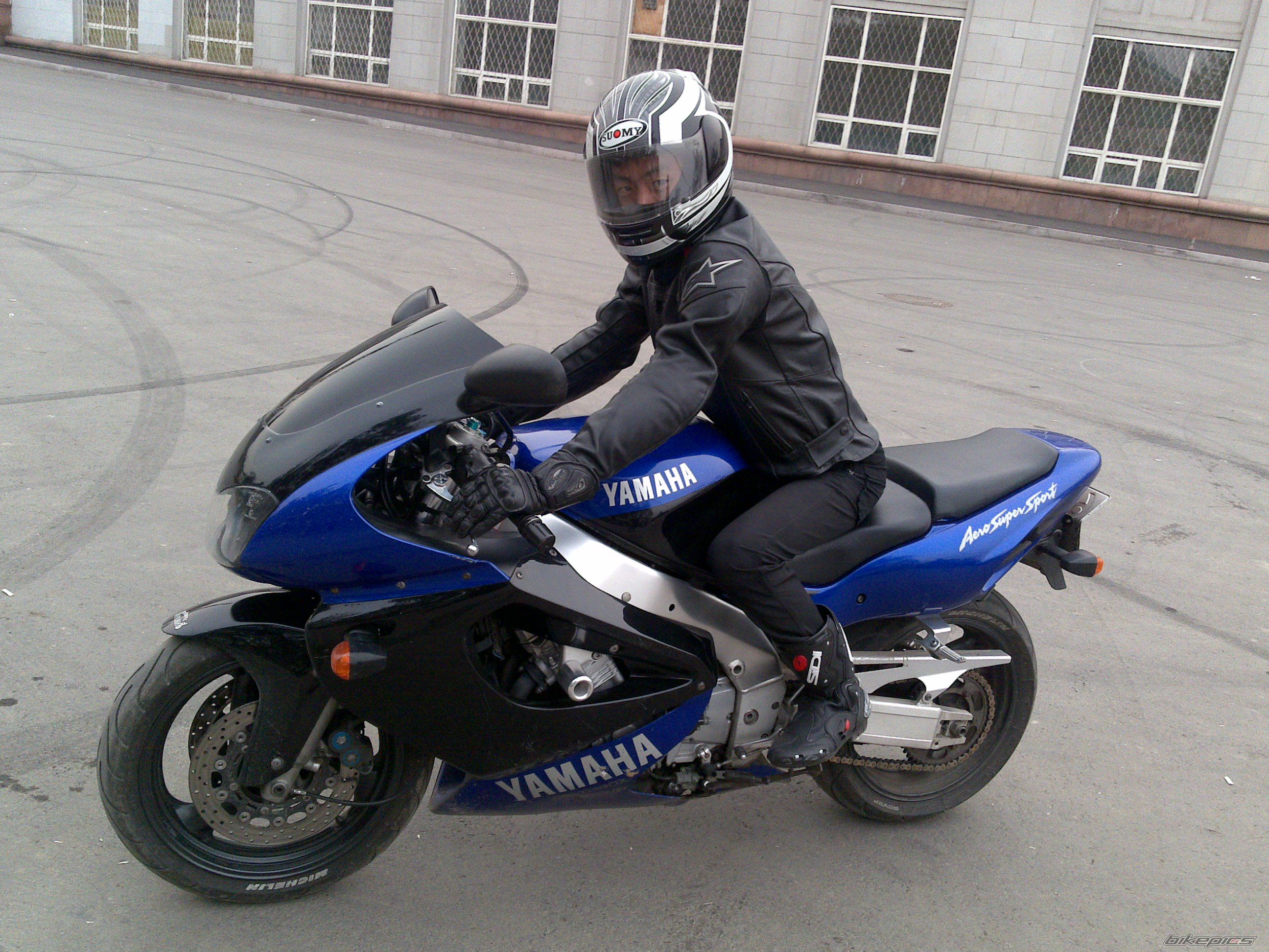 Photo 1608795