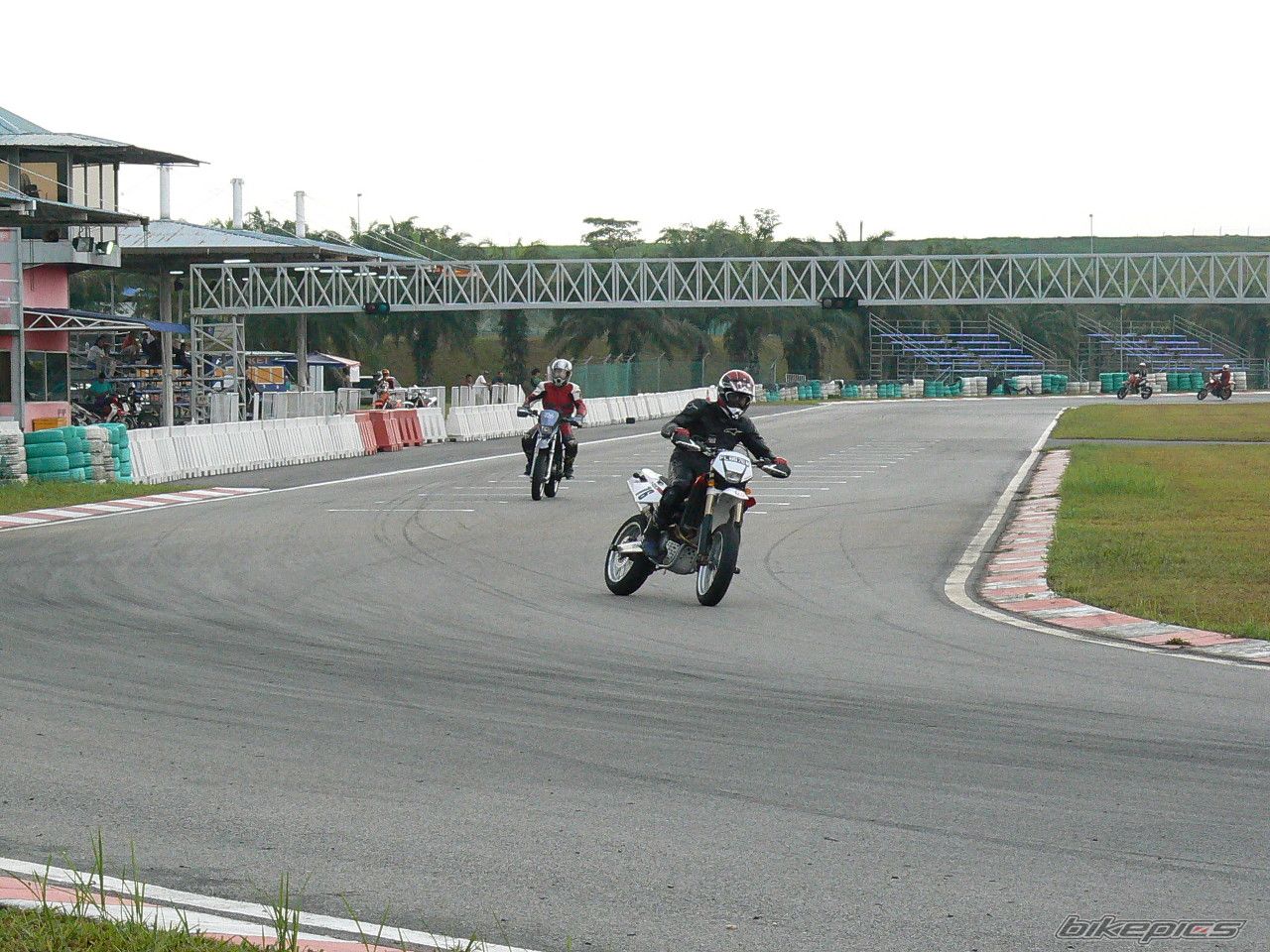 Bike Photo 1609585