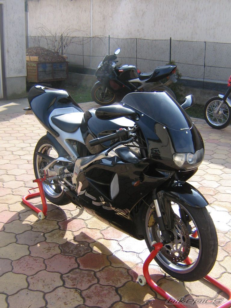 Photo 1609655