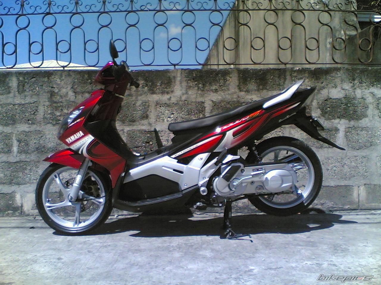 Photo 1609673