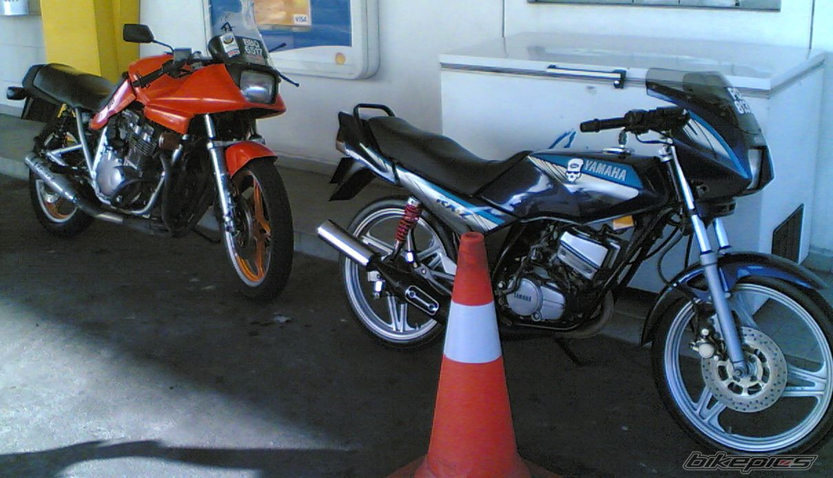 Photo 1609686