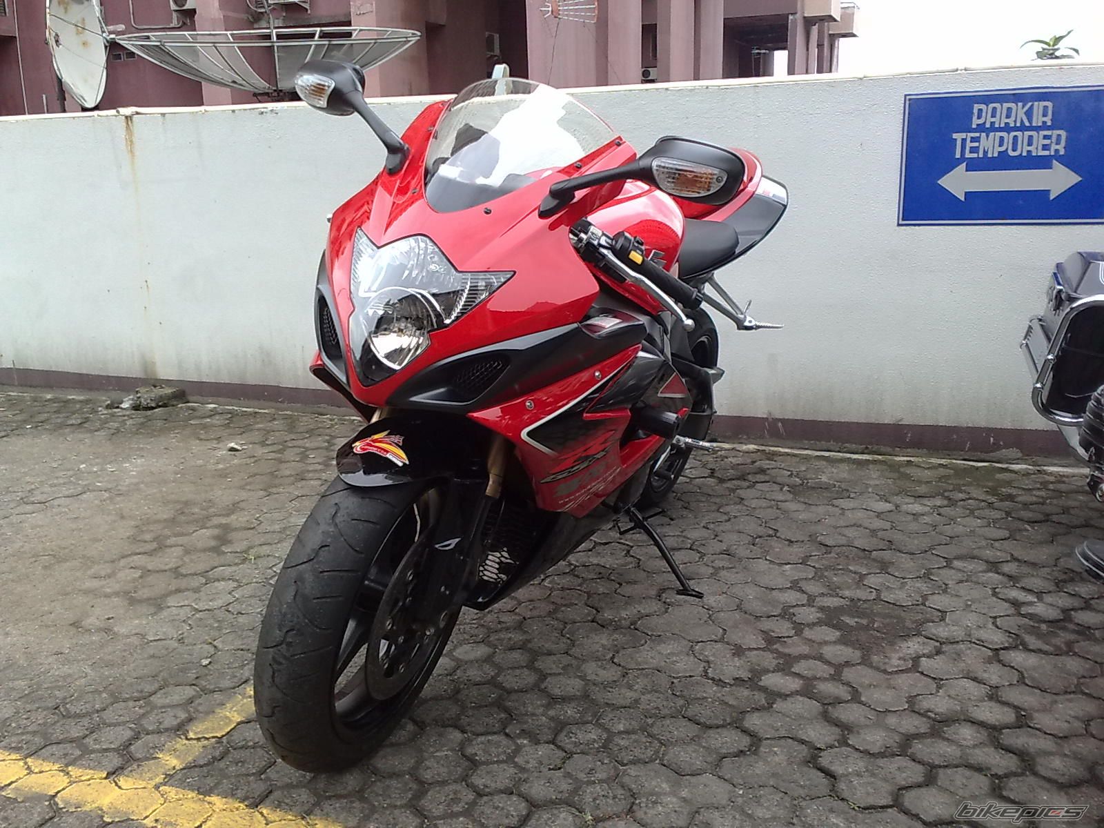 Photo 1609939