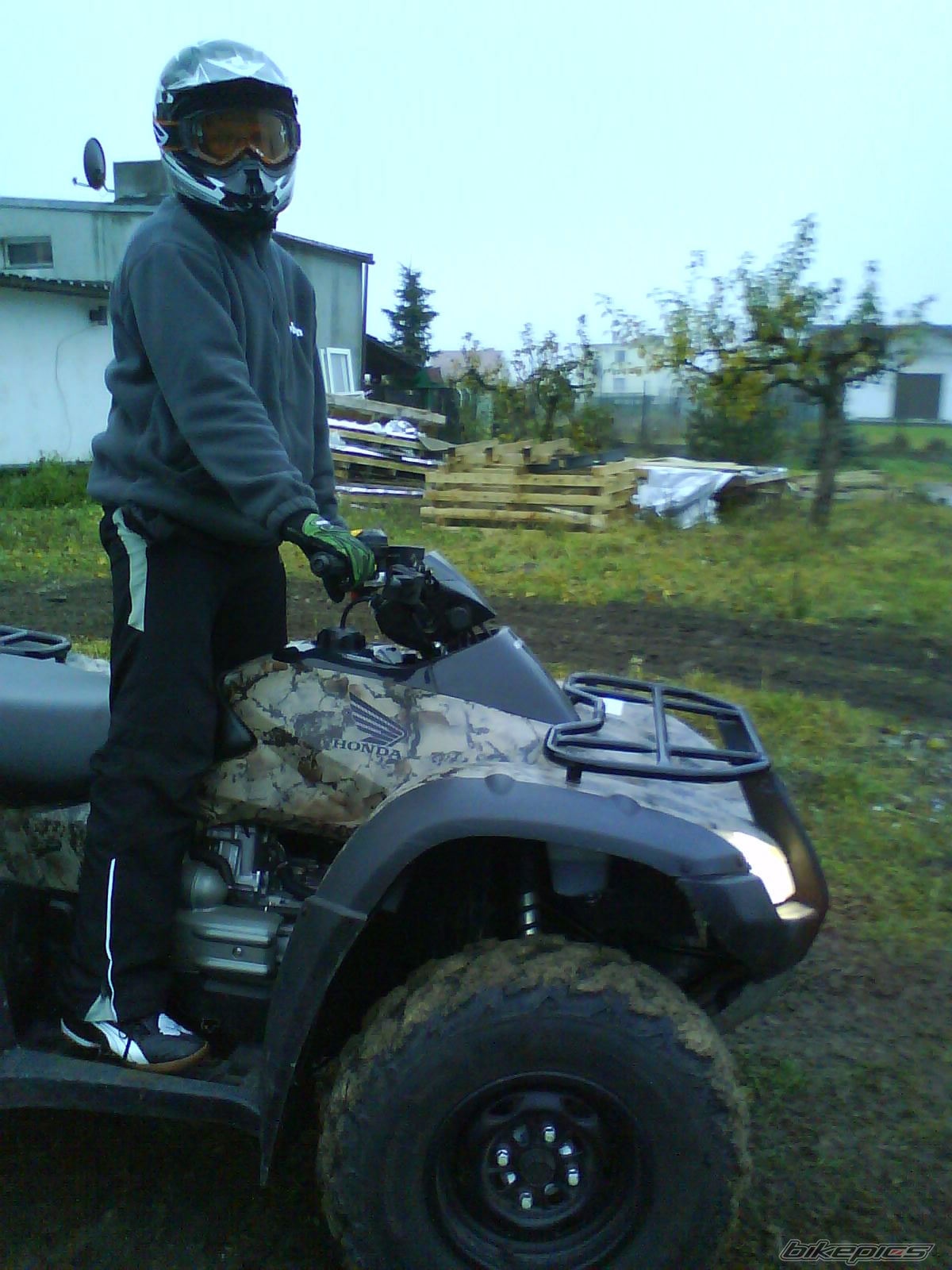 Photo 1610087