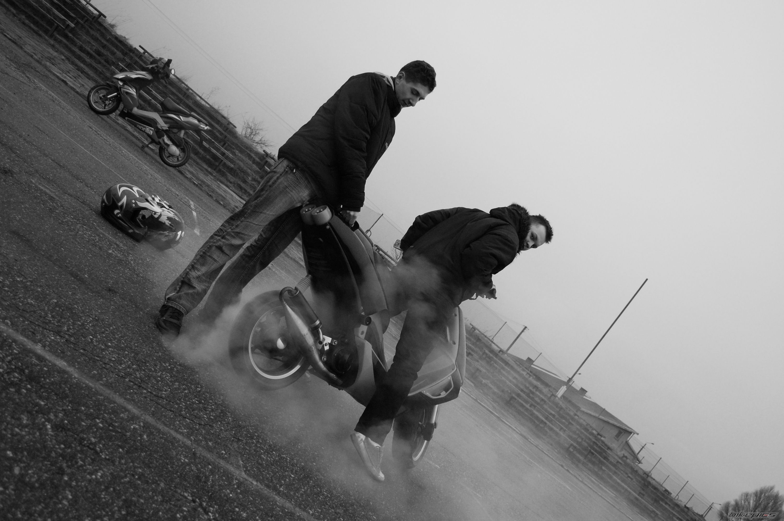 Photo 1610284