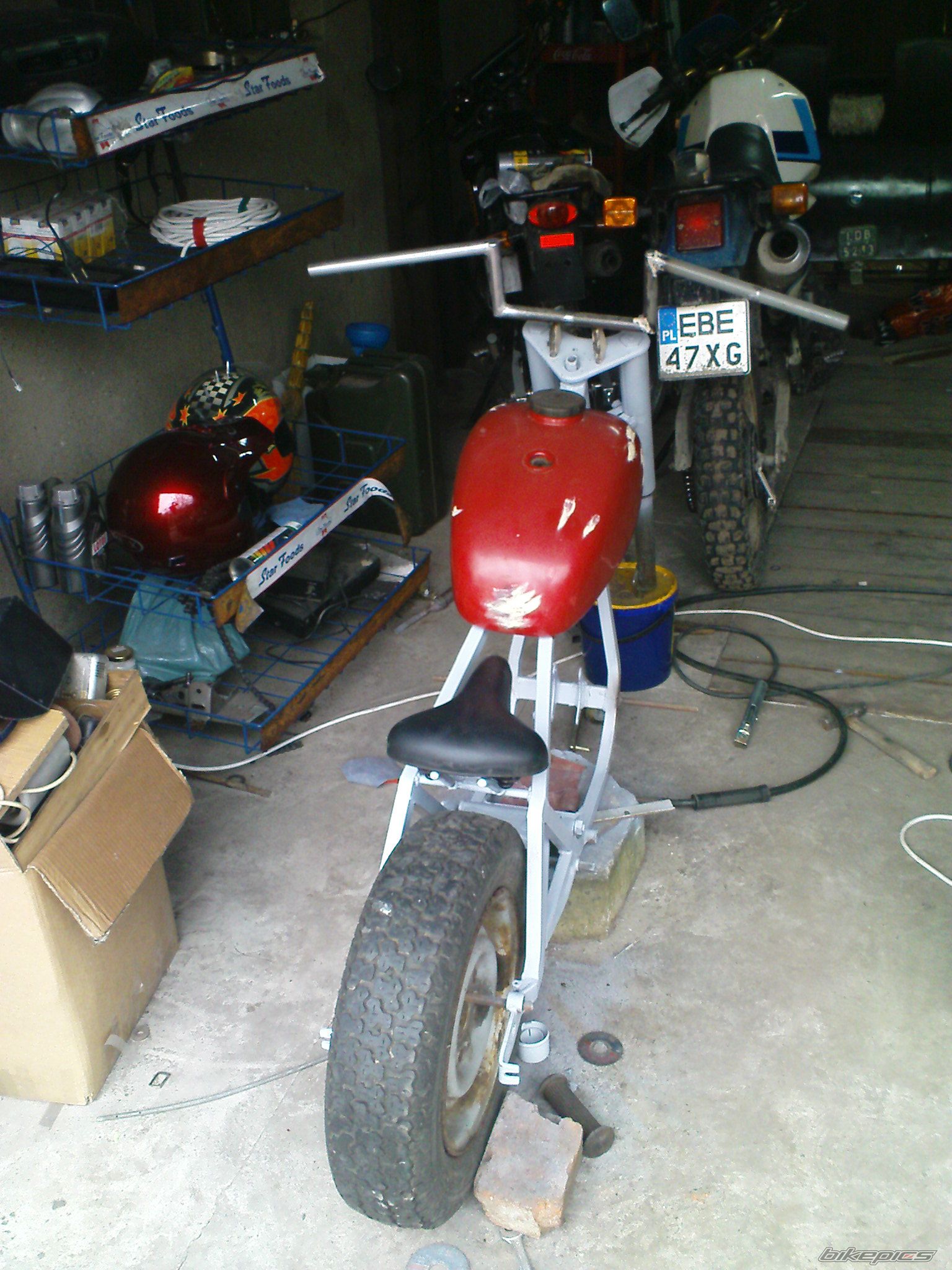 Photo 1610392