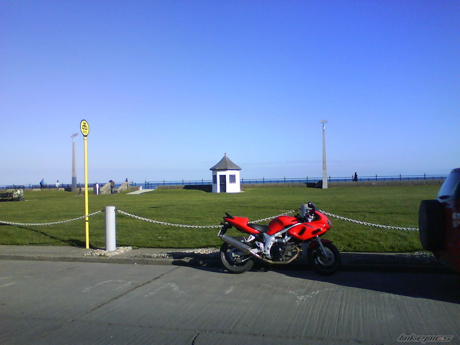 Photo 1610466