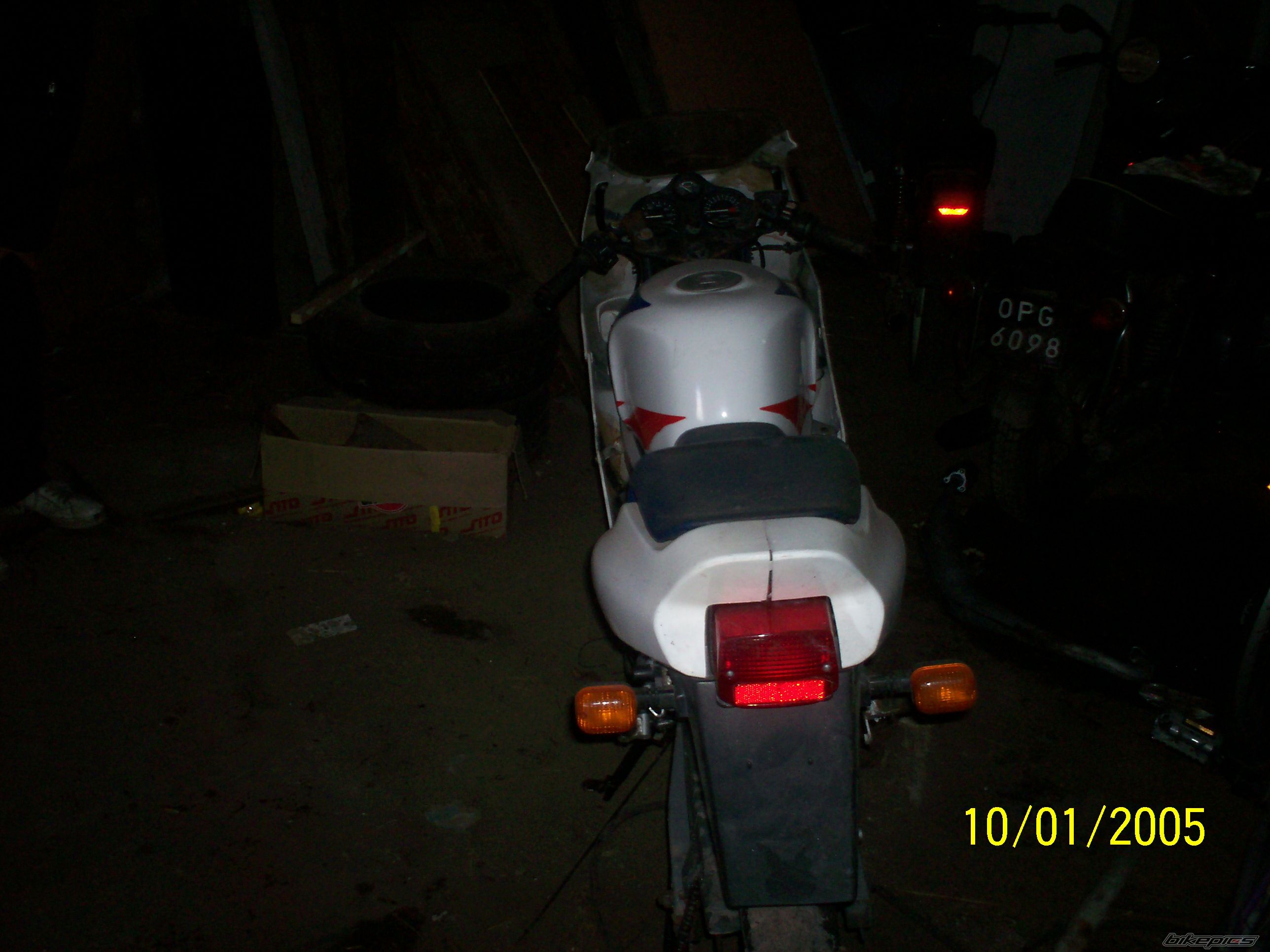 Photo 1610889