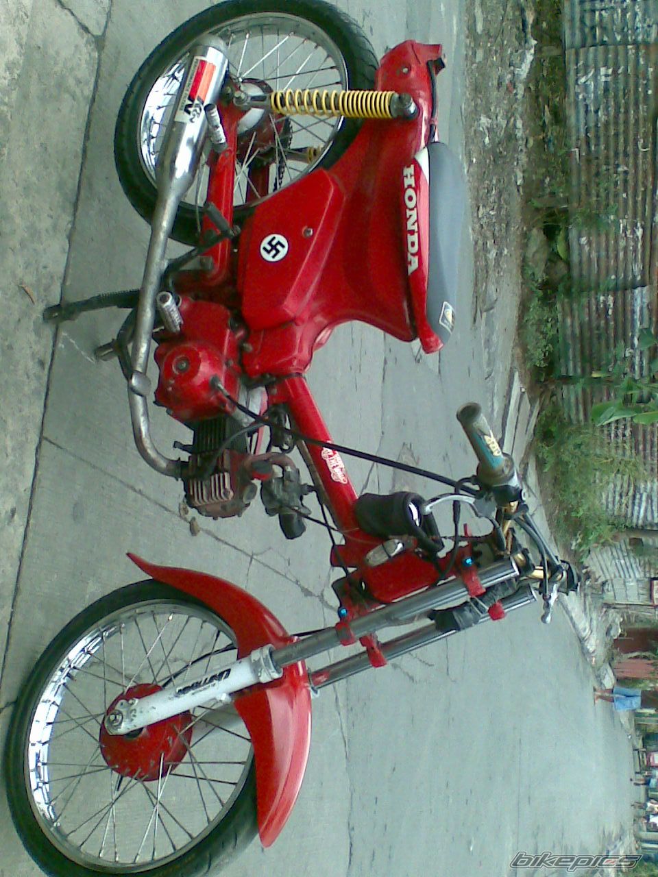 Photo 1610963