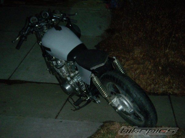 Photo 1611193