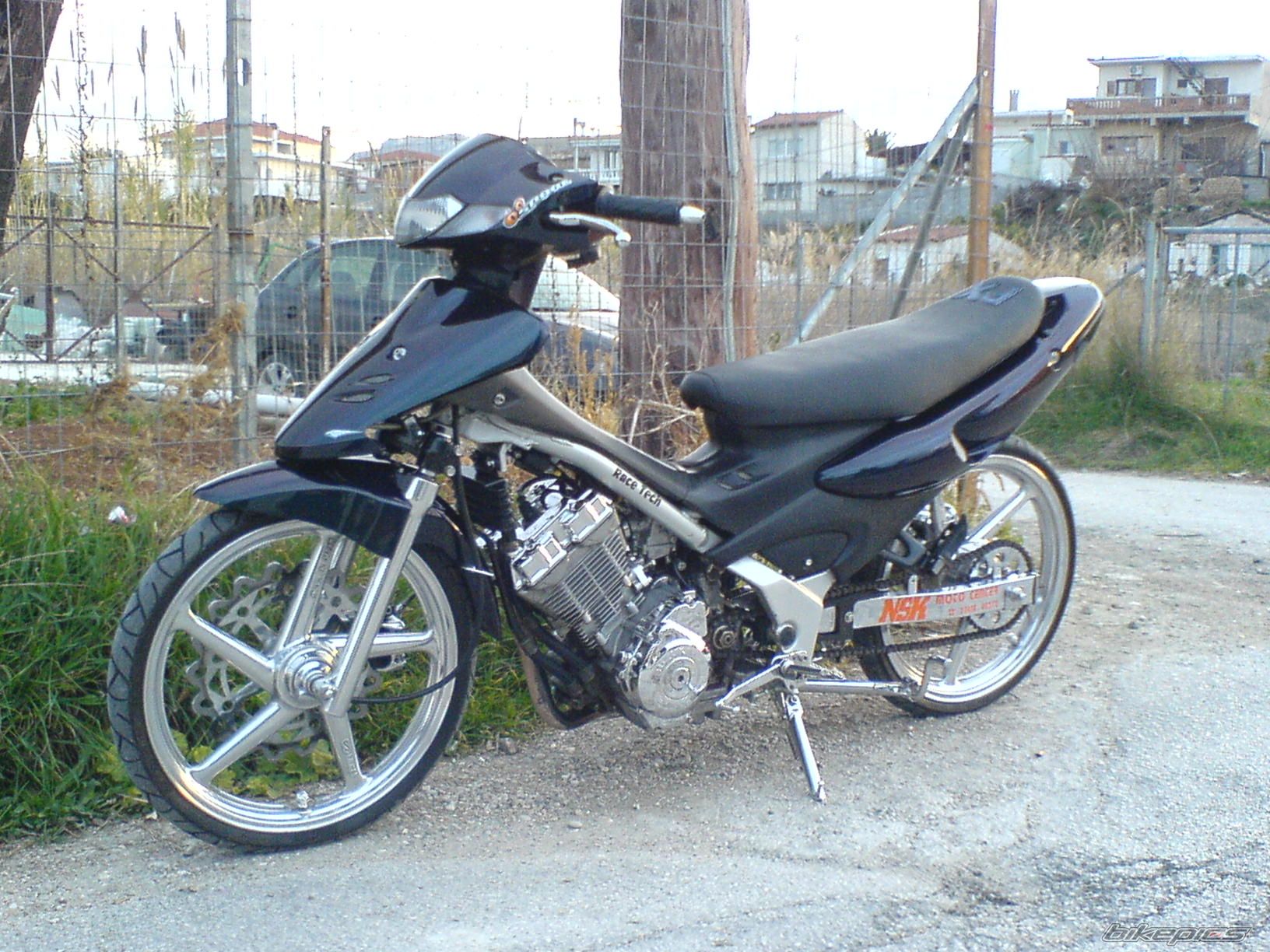 Photo 1611444