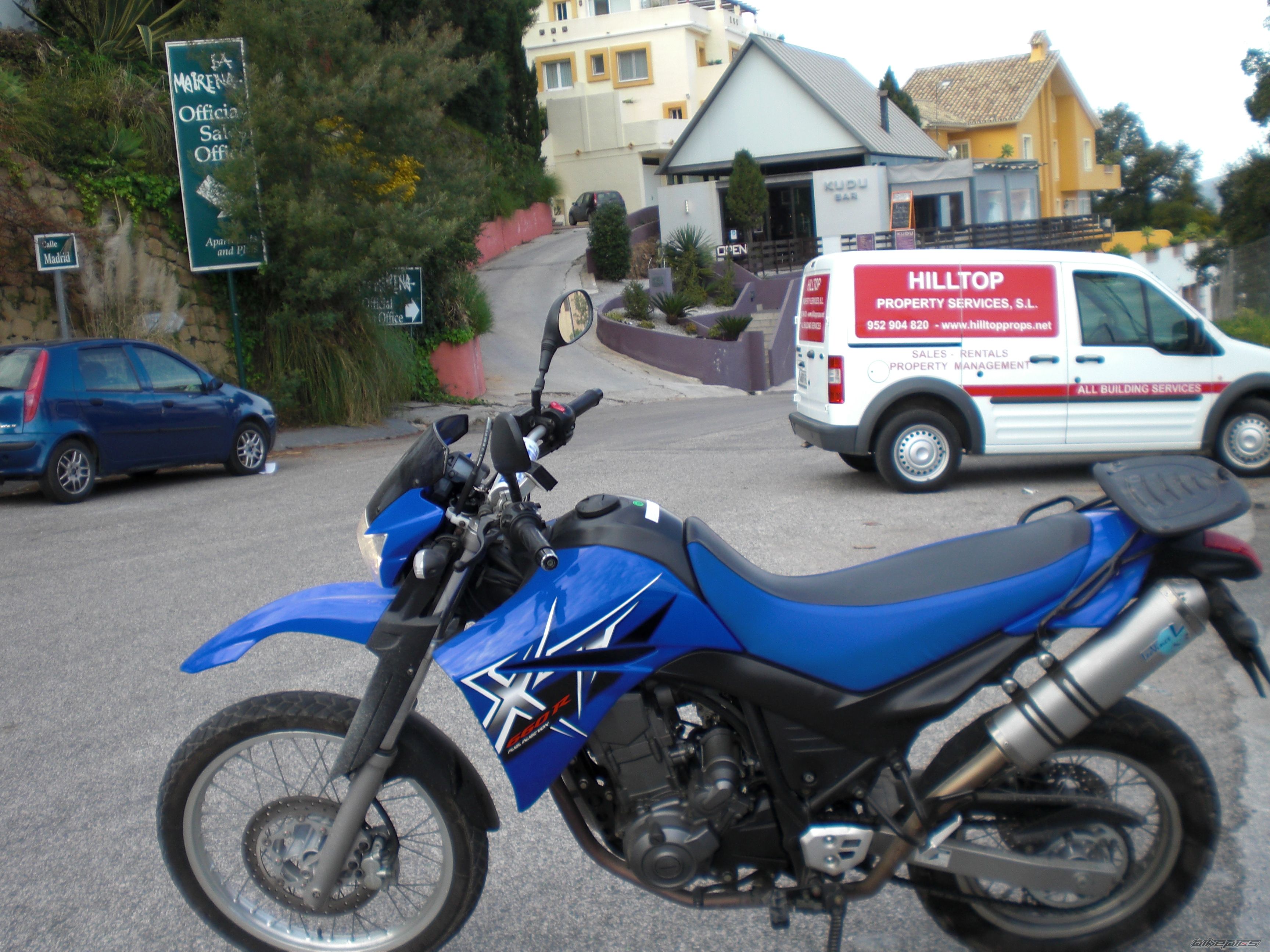 Photo 1611447
