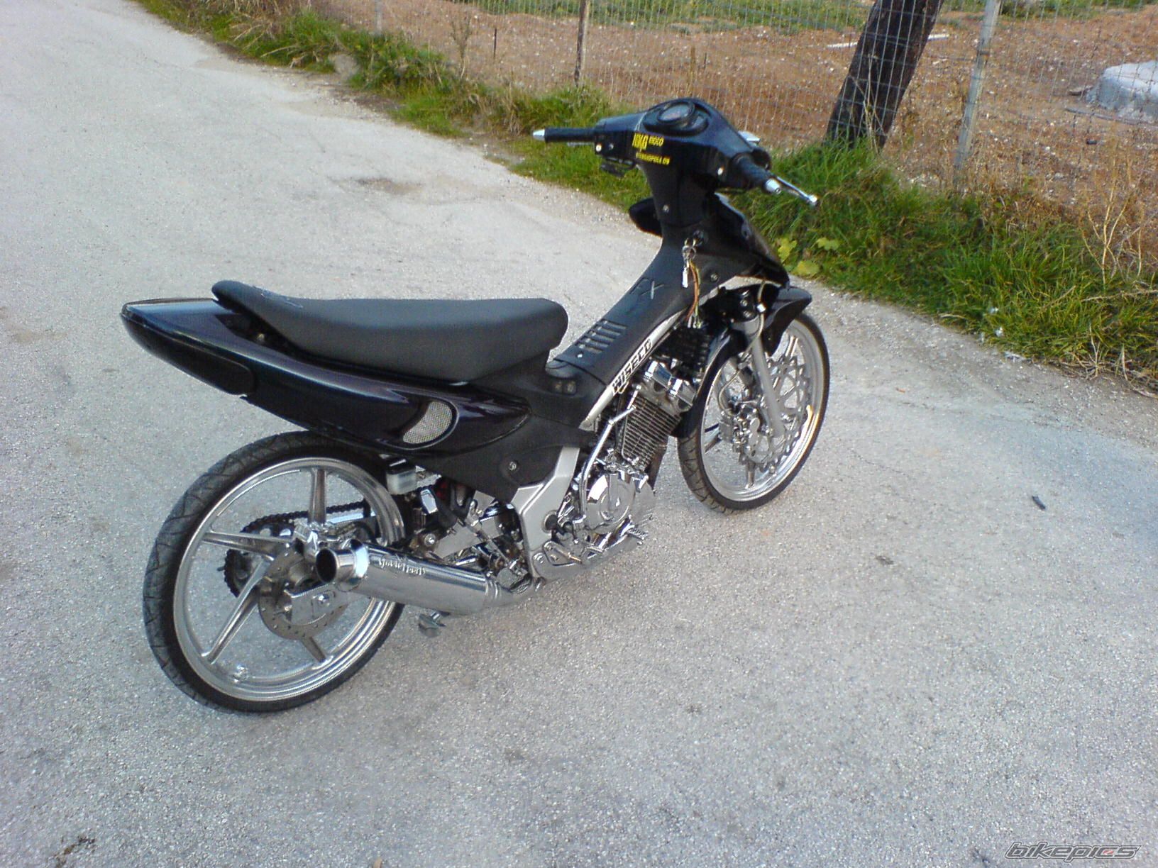 Photo 1611458