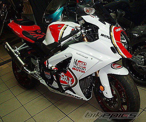 Photo 1611463